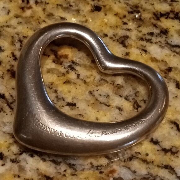 TIFFANY & CO STERLING HEART PENDANT. LARGE SIZE SIGNED ELSA PERETTI 925 SPAIN. - Picture 6 of 10